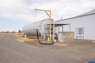 595 N Fir Villa Rd, Dallas, OR 97338 - Photo 30