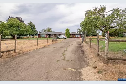 595 N Fir Villa Rd, Dallas, OR 97338 - Photo 36