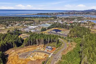 723 SE 42nd Pl, Newport, OR 97366 - Photo 32