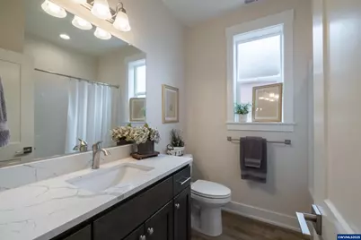 593 NE Evergreen Av, Dallas, OR 97338 - Photo 16