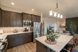 593 NE Evergreen Ave, Dallas, OR 97338 - Photo 28