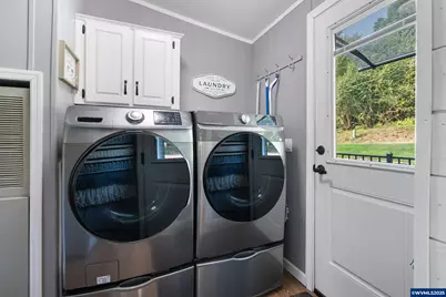 30402 Townsend Rd, Lebanon, OR 97355 - Photo 20