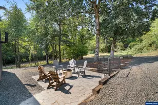 30402 Townsend Rd, Lebanon, OR 97355 - Photo 34