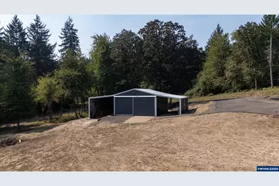 30402 Townsend Rd, Lebanon, OR 97355 - Photo 40