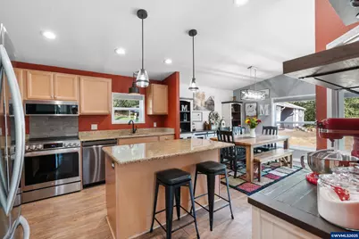 30402 Townsend Rd, Lebanon, OR 97355 - Photo 10