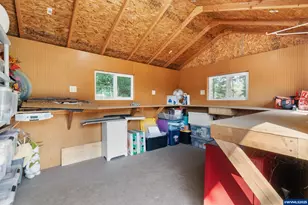 30402 Townsend Rd, Lebanon, OR 97355 - Photo 38