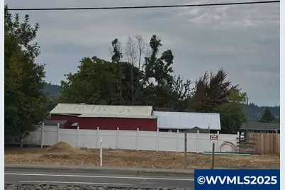 1717 Main St, Philomath, OR 97370 - Photo 2