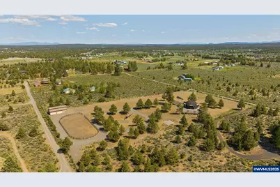 17450 Star Thistle Ln, Bend, OR 97703 - Photo 6