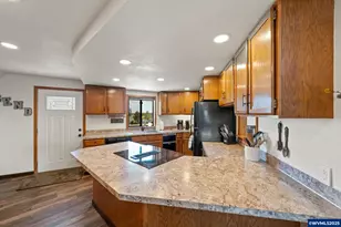 17450 Star Thistle Ln, Bend, OR 97703 - Photo 26