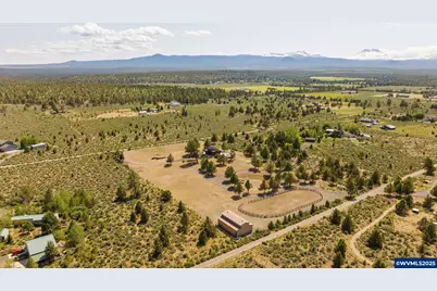 17450 Star Thistle Ln, Bend, OR 97703 - Photo 10