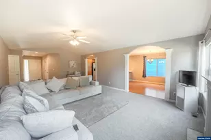 2514 Baines Bl, Hubbard, OR 97032 - Photo 6