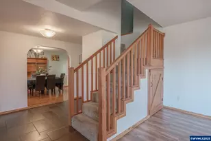 330 Patricia Dr, Gladstone, OR 97027 - Photo 12