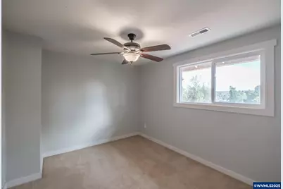 330 Patricia Dr, Gladstone, OR 97027 - Photo 34