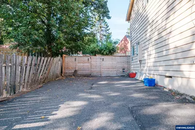 330 Patricia Dr, Gladstone, OR 97027 - Photo 48