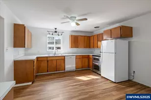 306 Pine Street St NE, Albany, OR 97321 - Photo 20