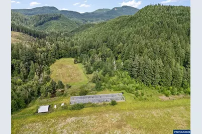83015 Peninsula Rd, Fall Creek, OR 97438 - Photo 32
