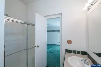 430 Oakdale Ct, Jefferson, OR 97352 - Photo 32