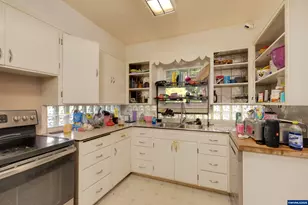 771 SE Miller Ave, Dallas, OR 97338 - Photo 10