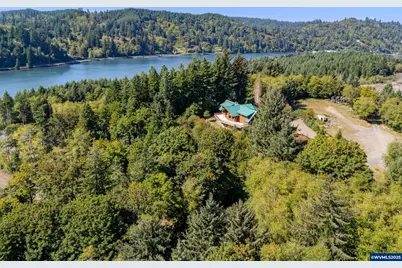 330 S Bay Rd, Toledo, OR 97391 - Photo 40