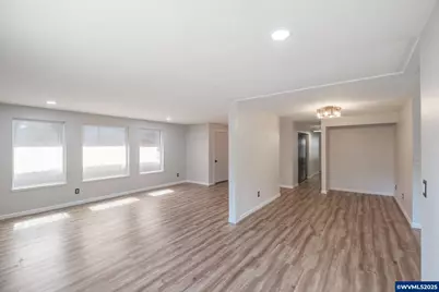 29380 Speasl Rd, Lebanon, OR 97355 - Photo 4