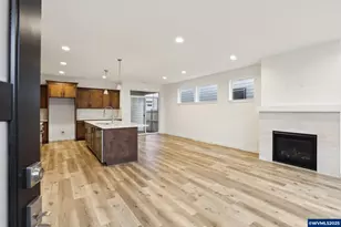 662 Magnolia Ave, Woodburn, OR 97071 - Photo 42