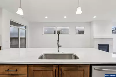 662 Magnolia Av, Woodburn, OR 97071 - Photo 30