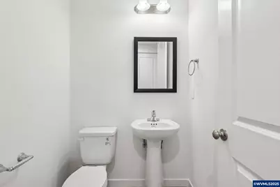 662 Magnolia Av, Woodburn, OR 97071 - Photo 36