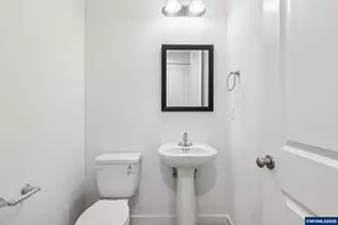 662 Magnolia Ave, Woodburn, OR 97071 - Photo 36