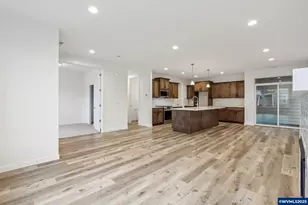 662 Magnolia Ave, Woodburn, OR 97071 - Photo 44