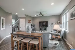 1627 Trent Ave N, Keizer, OR 97303 - Photo 12