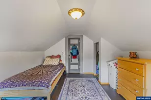 633 SE Ash St, Dallas, OR 97338 - Photo 24