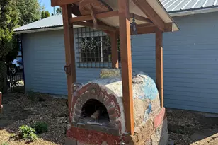 633 SE Ash St, Dallas, OR 97338 - Photo 46