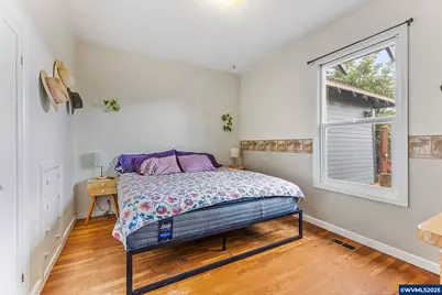 633 SE Ash St, Dallas, OR 97338 - Photo 12