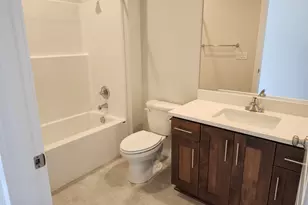 704 Magnolia Ave, Woodburn, OR 97071 - Photo 18