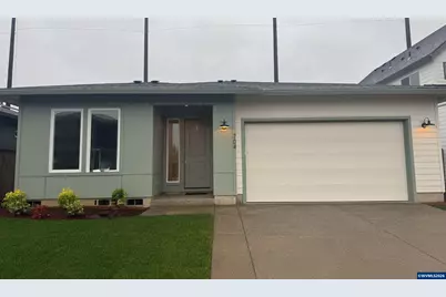 704 Magnolia Av, Woodburn, OR 97071 - Photo 2