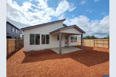 704 Magnolia Av, Woodburn, OR 97071 - Photo 18