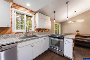 23515 Clark Dr, Philomath, OR 97370 - Photo 18