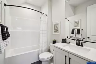 708 Magnolia Ave, Woodburn, OR 97071 - Photo 6