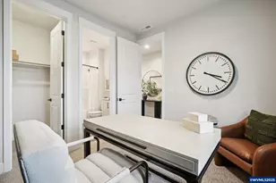 708 Magnolia Ave, Woodburn, OR 97071 - Photo 4