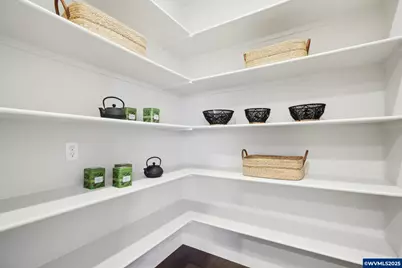 708 Magnolia Av, Woodburn, OR 97071 - Photo 44