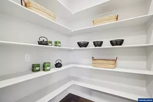 708 Magnolia Ave, Woodburn, OR 97071 - Photo 44