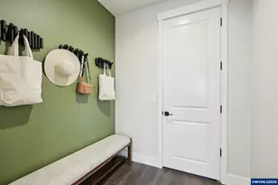 708 Magnolia Ave, Woodburn, OR 97071 - Photo 44