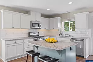 162 Muirfield Ave SE, Salem, OR 97306 - Photo 16