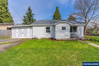 212 Picture St, Independence, OR 97351 - Photo 4