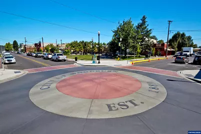 638 Merriott Ln, Woodburn, OR 97071 - Photo 24