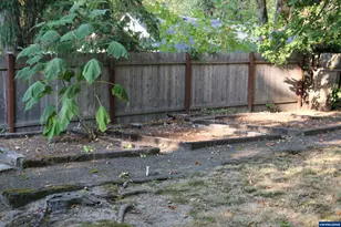 1221 36th Ave SW, Albany, OR 97321 - Photo 24