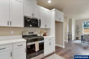 1127 SW Valsetz Av, Dallas, OR 97338 - Photo 10