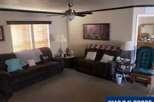 300 SE Lacreole Dr, Dallas, OR 97338 - Photo 8