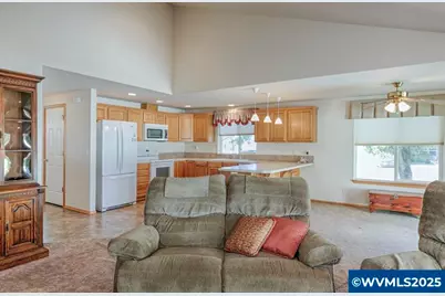 1451 Ryan Dr, Silverton, OR 97381 - Photo 20