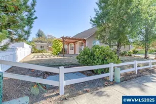 1451 Ryan Dr, Silverton, OR 97381 - Photo 4